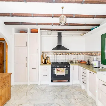 Casa Cernicalos Villa *