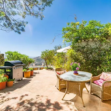 Casa Cernicalos Villa *
